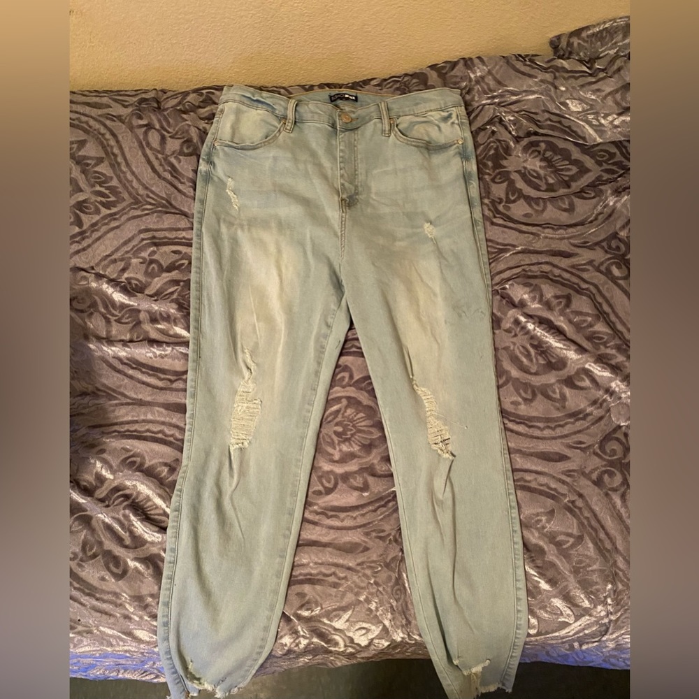 Brand new, never worn, took the tags off though